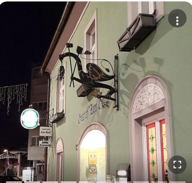 Gasthof Zum Greif ลีโอเบน ภายนอก รูปภาพ